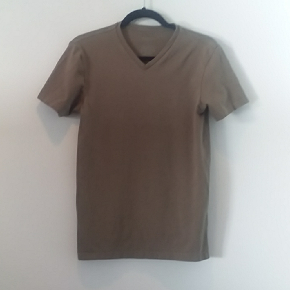 Express Stretch V-Neck Small T-Shirt